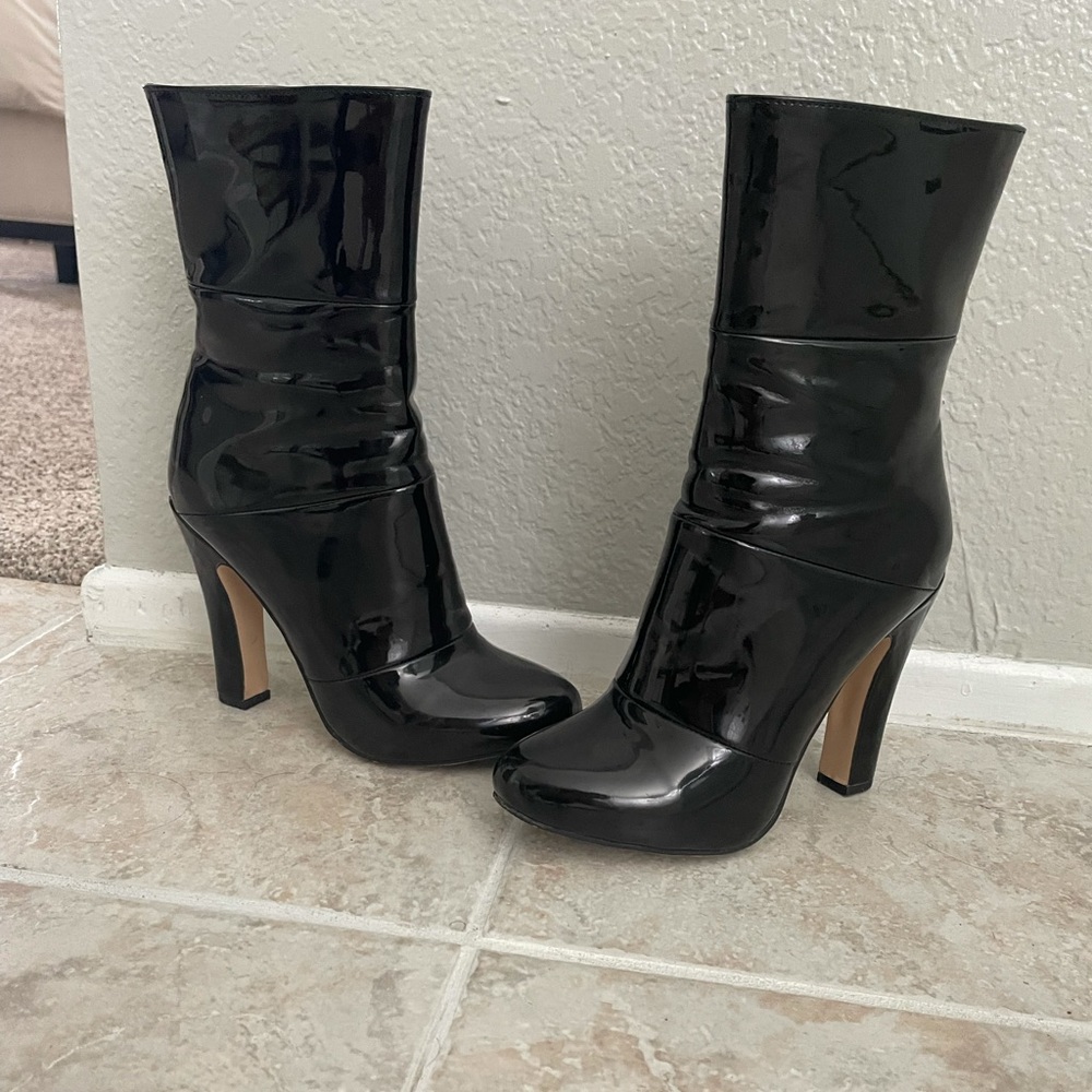 Patent leather black calf boot